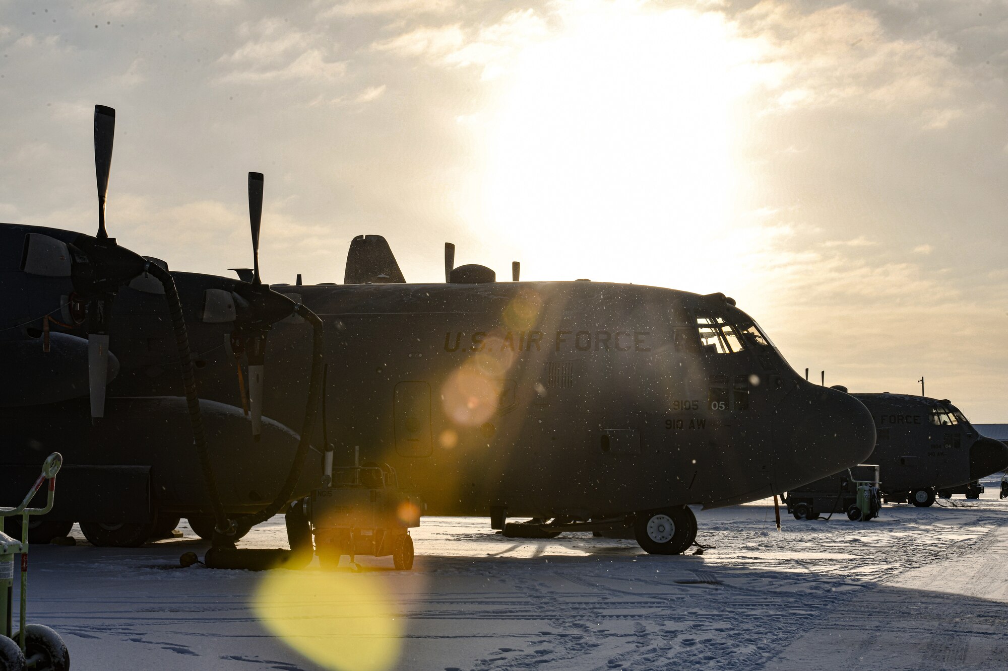 Crew chiefs assigned to the 910th Aircraft Maintenance Squadron removed snow and ice from the 910th Airlift Wing’s fleet of Lockheed Martin C-130H Hercules aircraft, Feb. 6, 2022, on the YARS flightline. The area experienced a level one snow emergency days prior to the February Unit Training Assembly which added 11 inches of new snow to their previous 5 inches of accumulation.