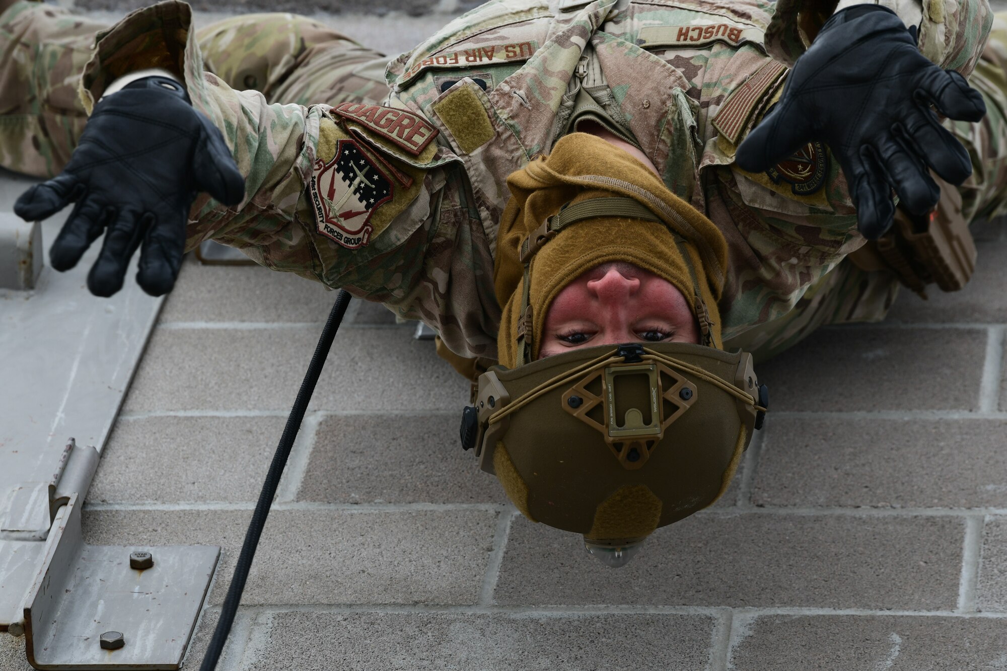 rappelling training course