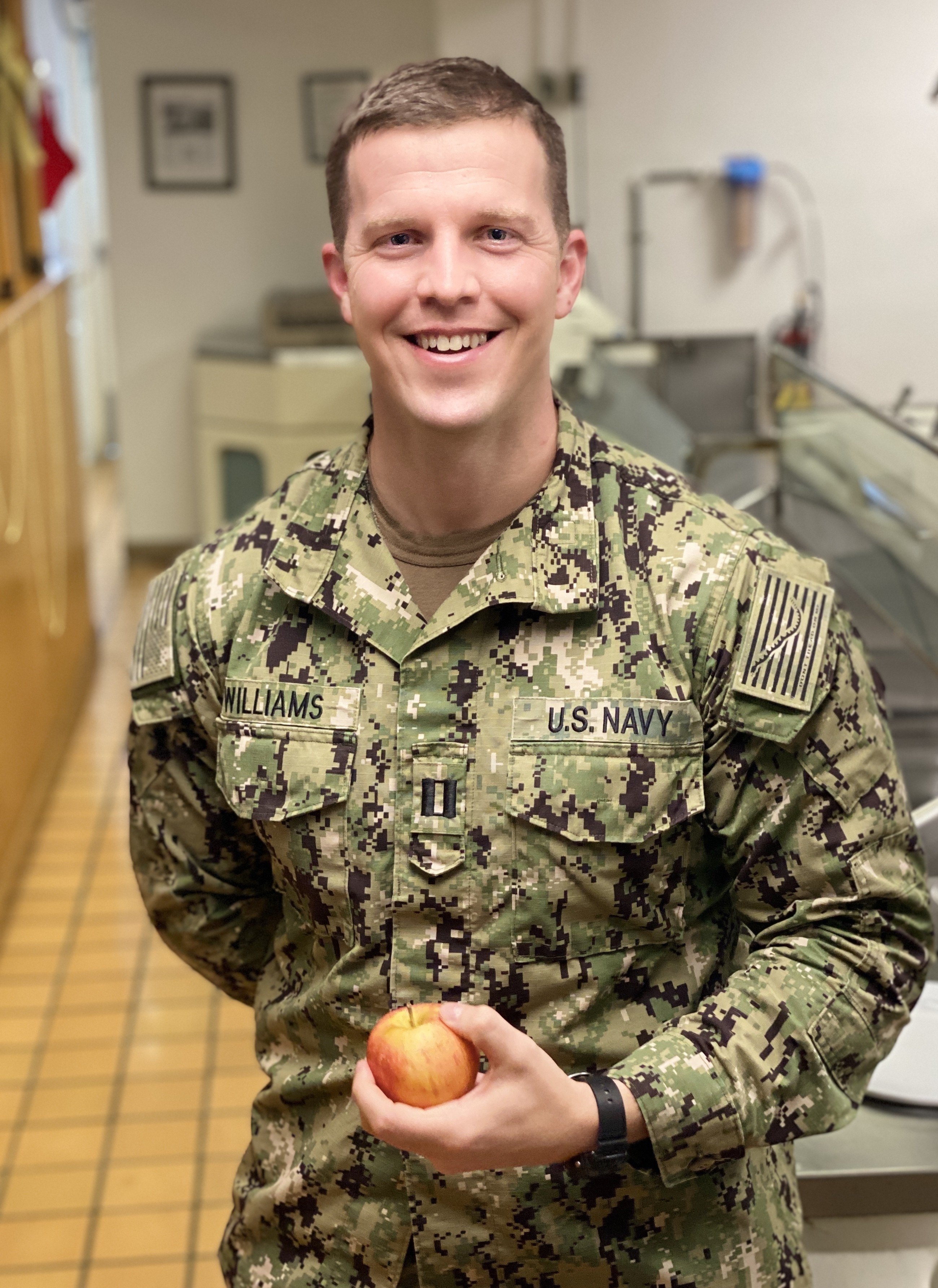 Navy Names Top Dietitian of the Year > Navy Medicine > News Article
