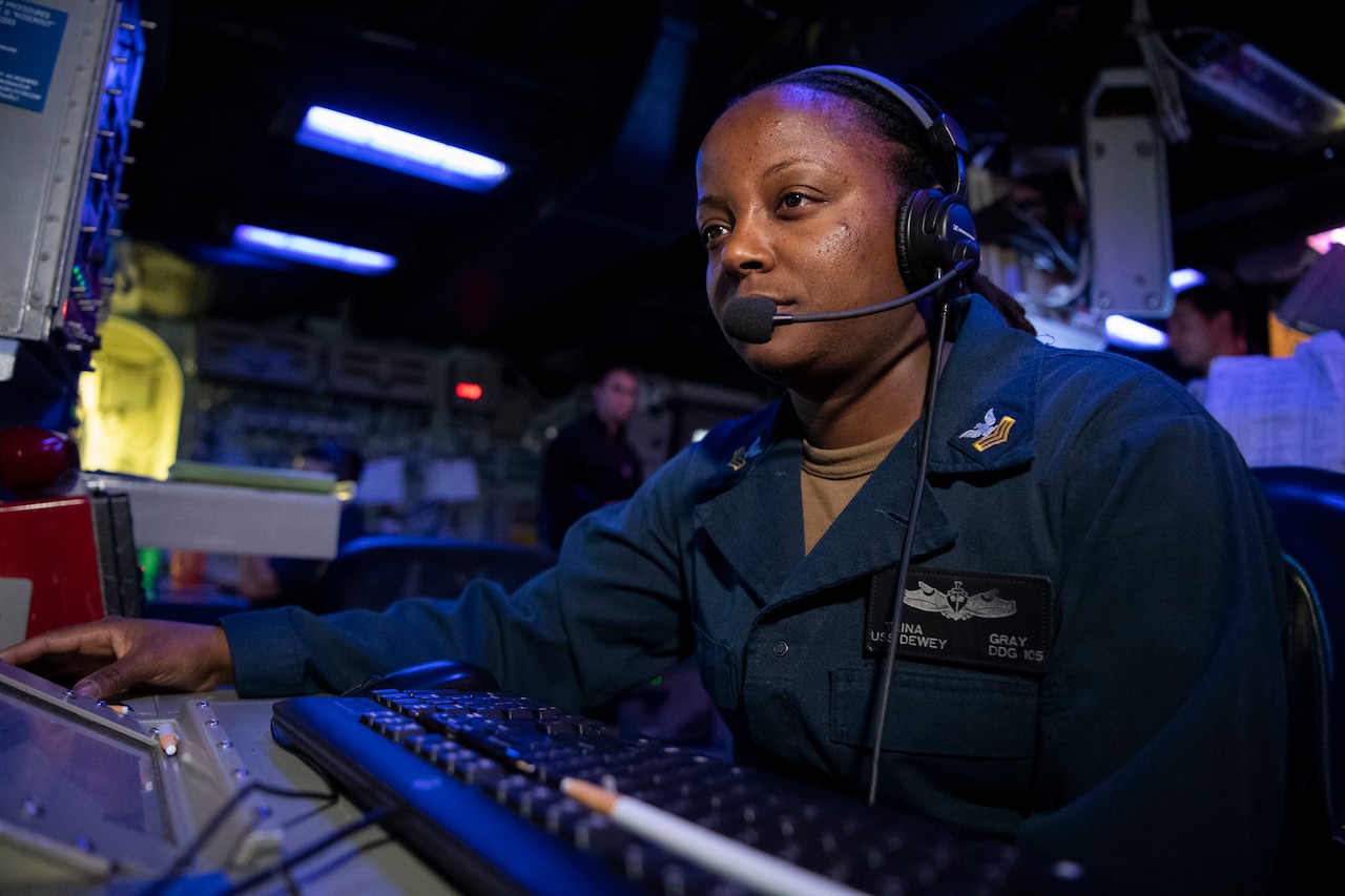 Los Angeles Native Celebrates Black History Month Aboard USS Dewey > US Department of Defense > Story