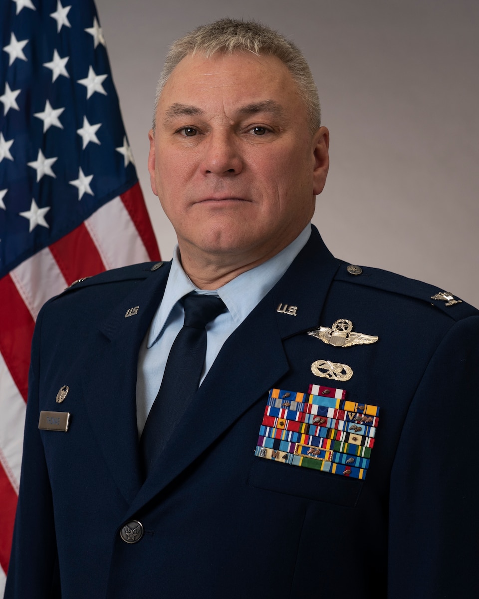 Col Trace Thomas