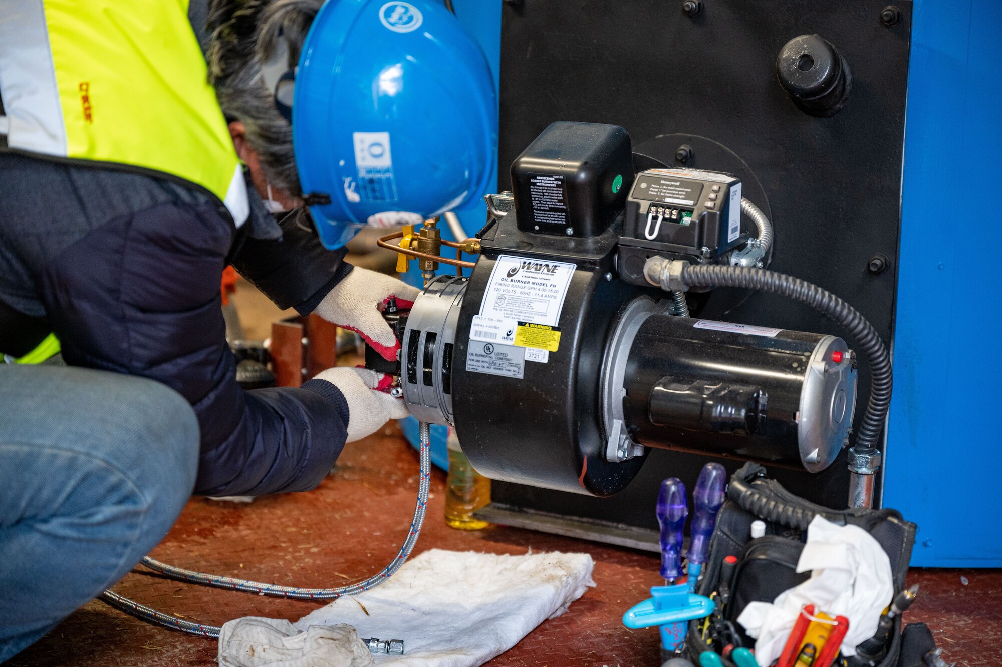 New water boilers are installed around Kunsan Air Base.