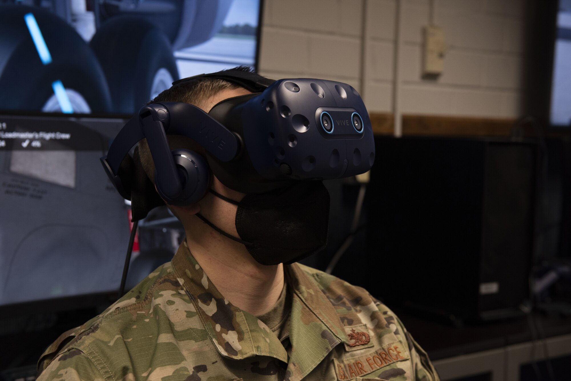 Man uses VR