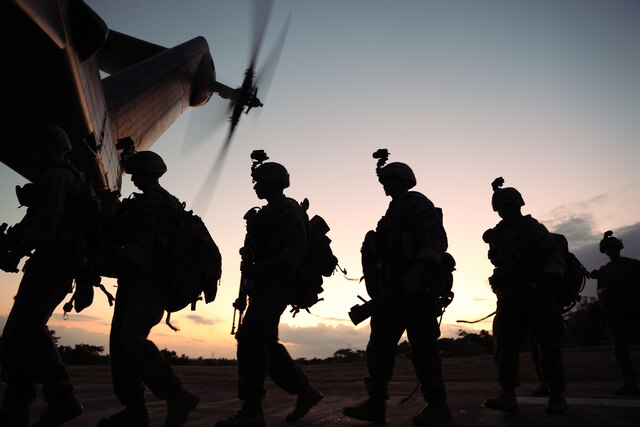 タカラ エリートフォース USMC Loading Up