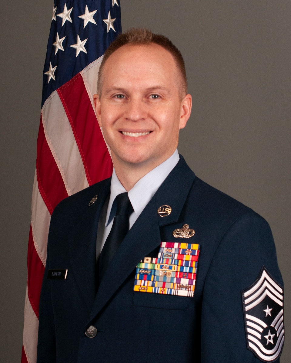 CMSgt Jeffrey Linton Biography Photo