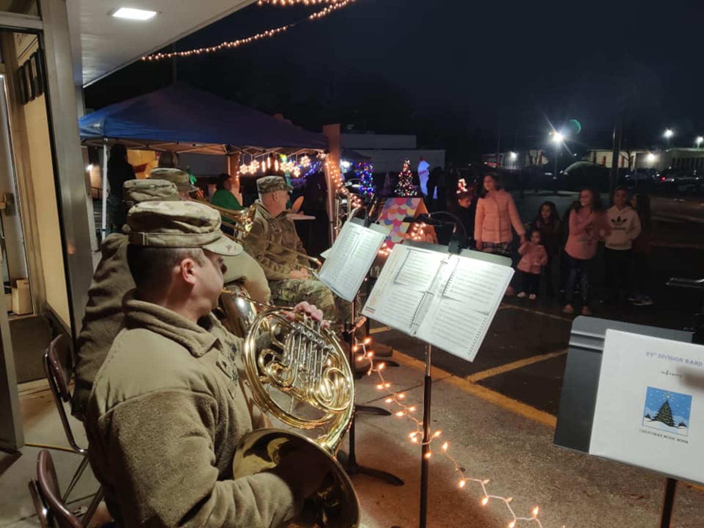 29th ID Band Brass Ensemble plays holiday tunes in Roanoke