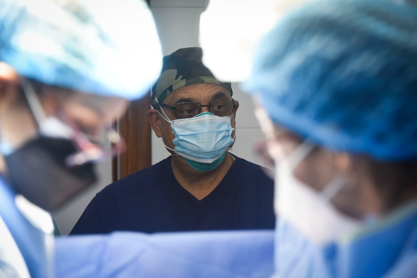 Army Reserve soldiers conduct surgeries at local Honduran hospital