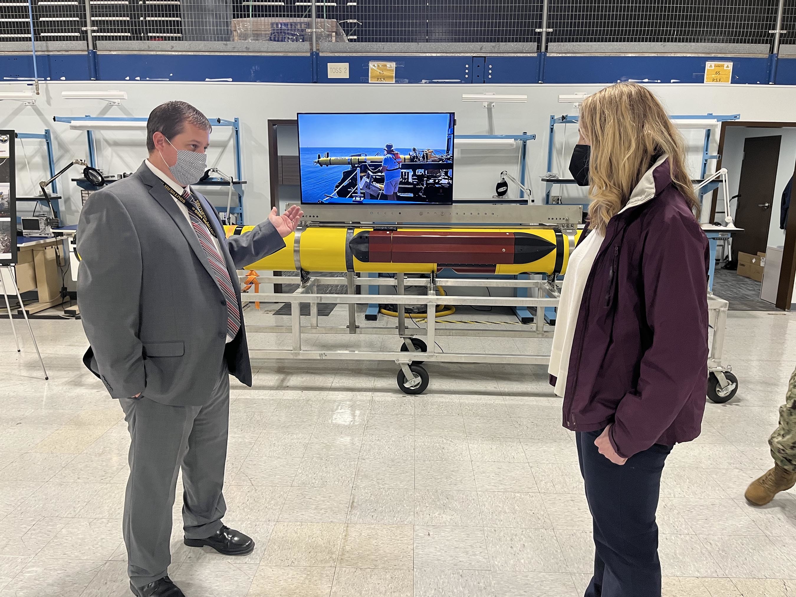 Mr. Eric Bond, Naval Oceanographic Office N94, briefs Ocean Operations UUV Center’s mission to the Honorable Meredith Berger, Assistant Secretary of the Navy for Energy, Installations and Environment and performing the duties of the Under Secretary of the Navy during her visit to Naval Oceanography and Meteorology Command (NMOC) at NASA Stennis Space Center, Mississippi, Feb. 3, 2022. Naval Meteorology and Oceanography Command directs and oversees more than 2,500 globally-distributed military and civilian personnel who collect, process and exploit environmental information to assist Fleet and Joint Commanders in all warfare areas to make better decisions faster than the adversary.