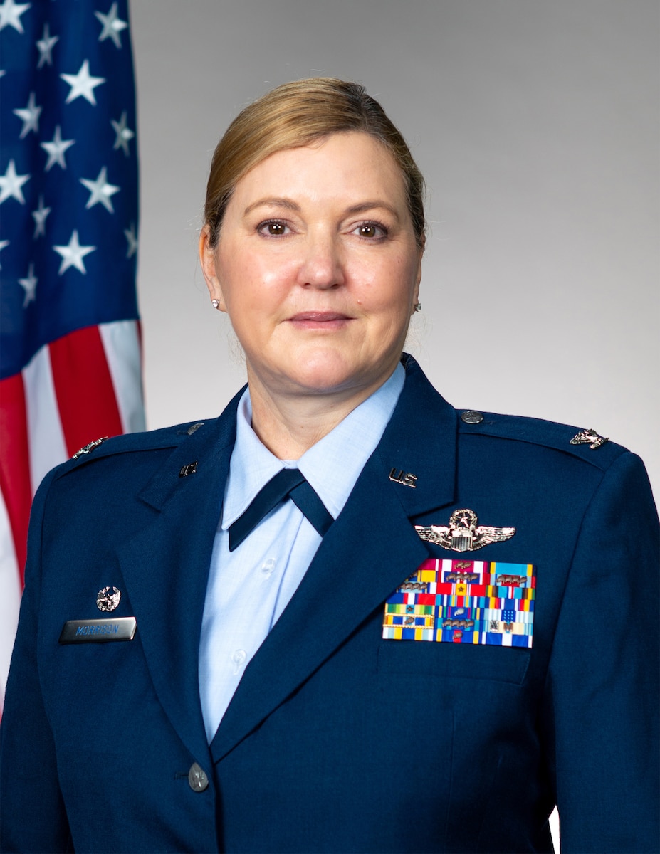 Col. Lara B. Morrison, 914 ARW commander