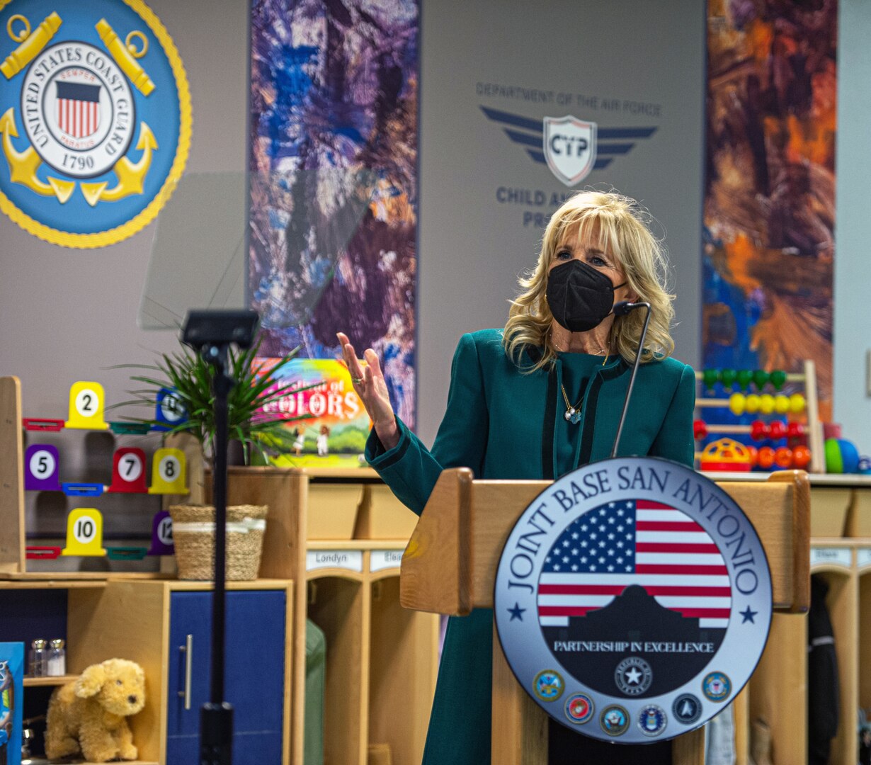 First Lady visits JBSA-Lackland to discuss Joining Forces initiative