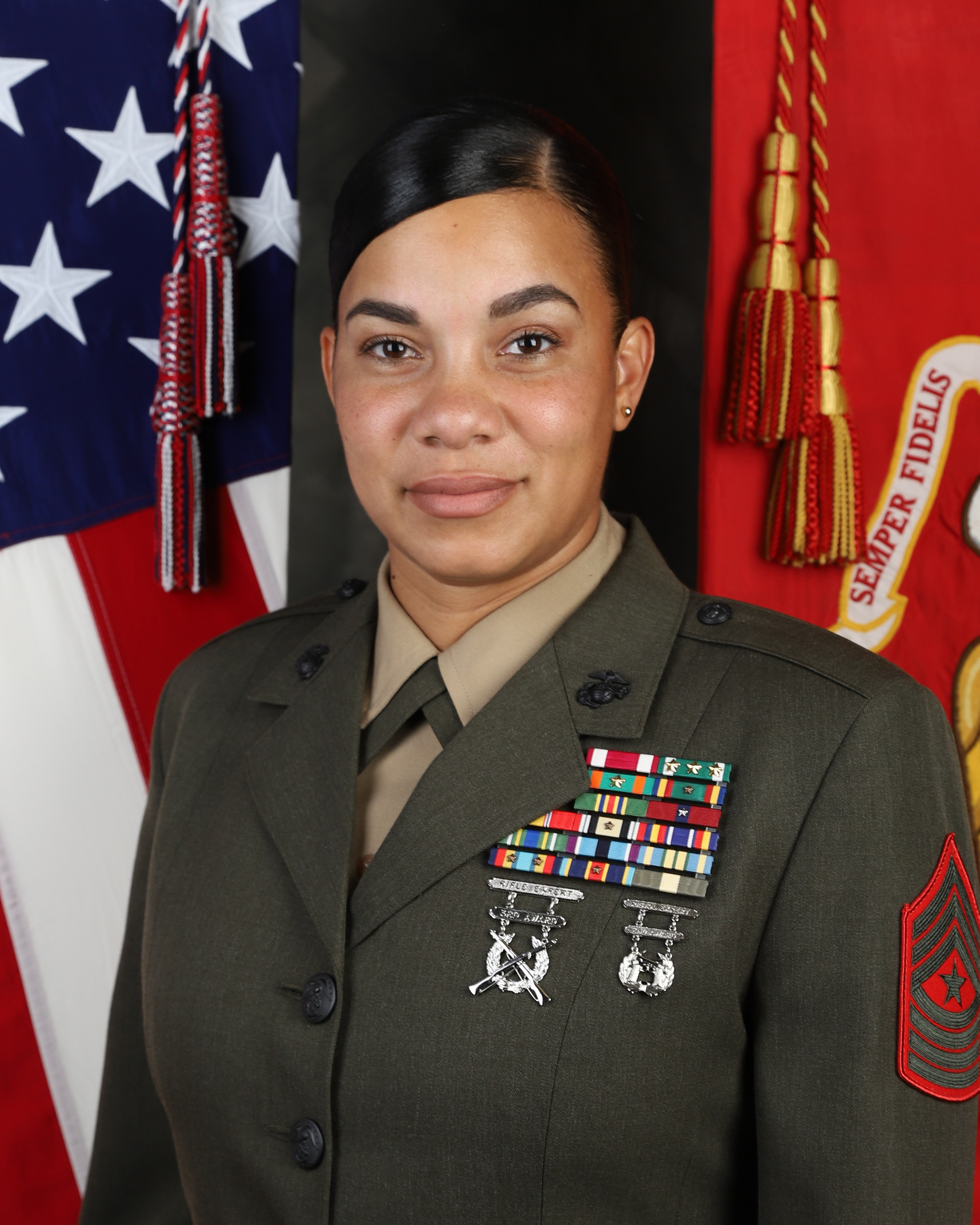 Sgt. Maj. Ramarie S. Moore > I Marine Expeditionary Force > Leaders