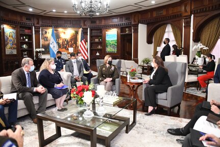 U.S. Army Gen. Laura Richardson, commander of U.S. Southern Command, meets with Honduran President Xiomara Castro.