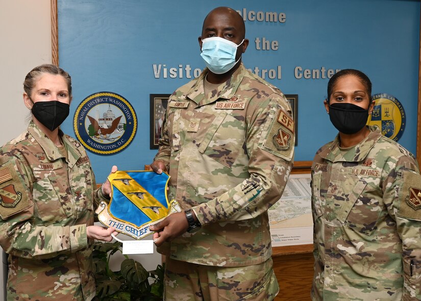 JBAB Command Team Recognizes 11th Wing Volunteer Of The Year > Joint ...