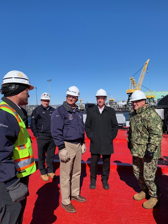 CNO and Connecticut Congressman Visit Commands and Industry Partners ...