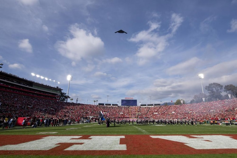 A B-2 Spirit from Whiteman Air Force Base, Mo., flies over the 108th Rose Bowl in Pasadena, Calif., Jan. 1, 2022. America’s Air Force participated in America’s New Year Celebration including the Tournament of Roses Parade to kickoff 2022 and the yearlong celebration of the 75th anniversary of the Department of the Air Force. (U.S. Air Force Photo by Tech. Sgt. Dylan Nuckolls)