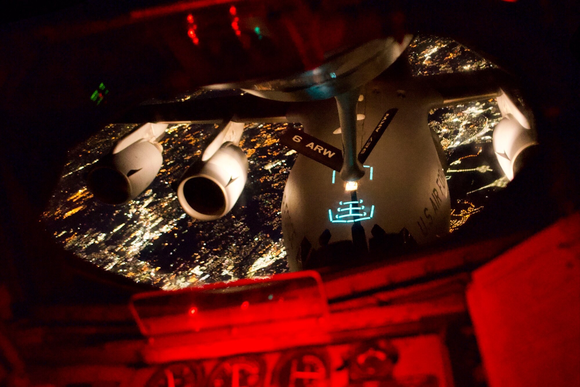 C-17 Globemaster is refueled at night