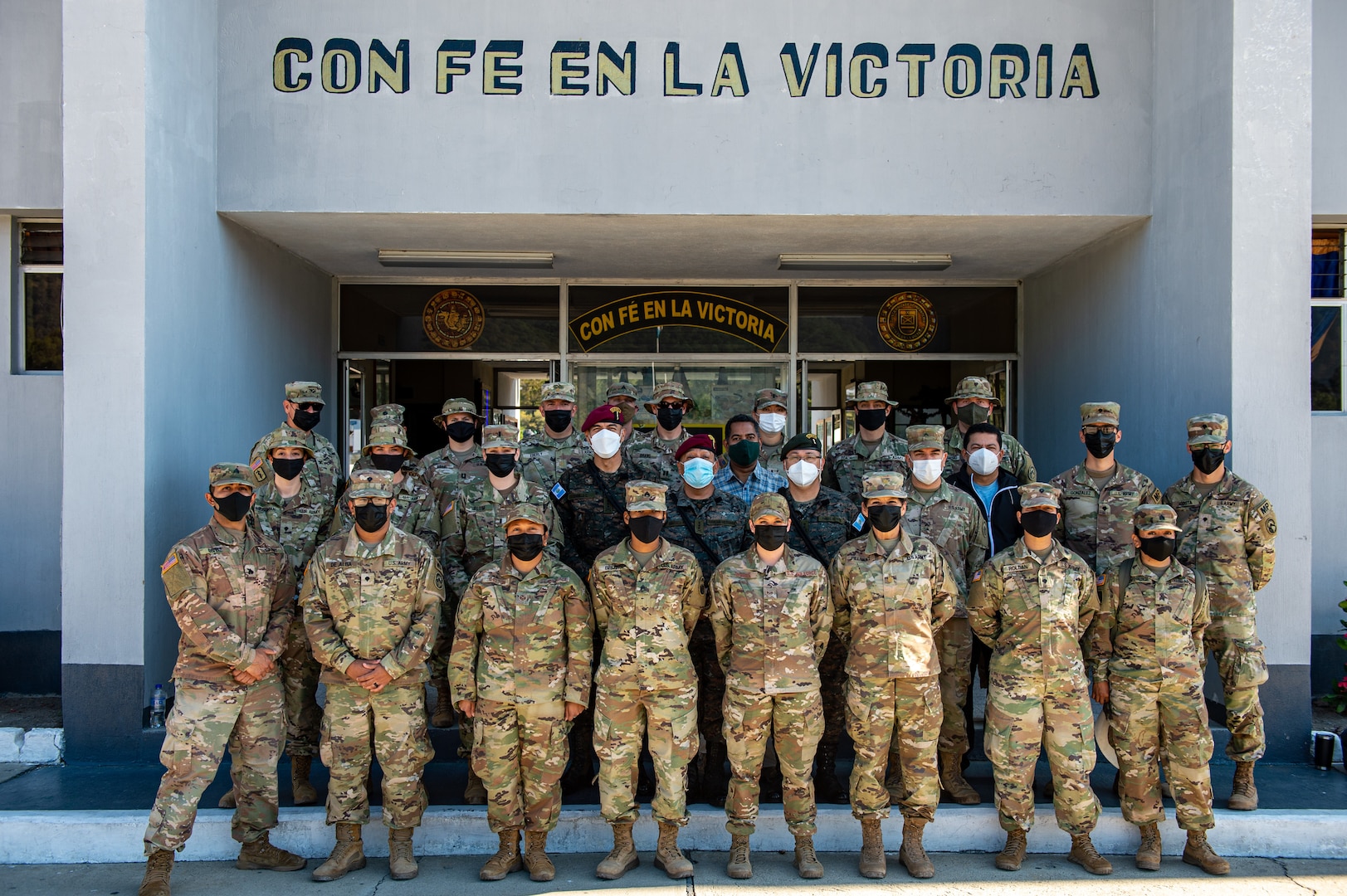 Members of Joint Task Force Bravo pause for a photo with the Guatemalan 5th Infantry Brigade in Huehuetenango, Guatemala, Dec. 18, 2021.