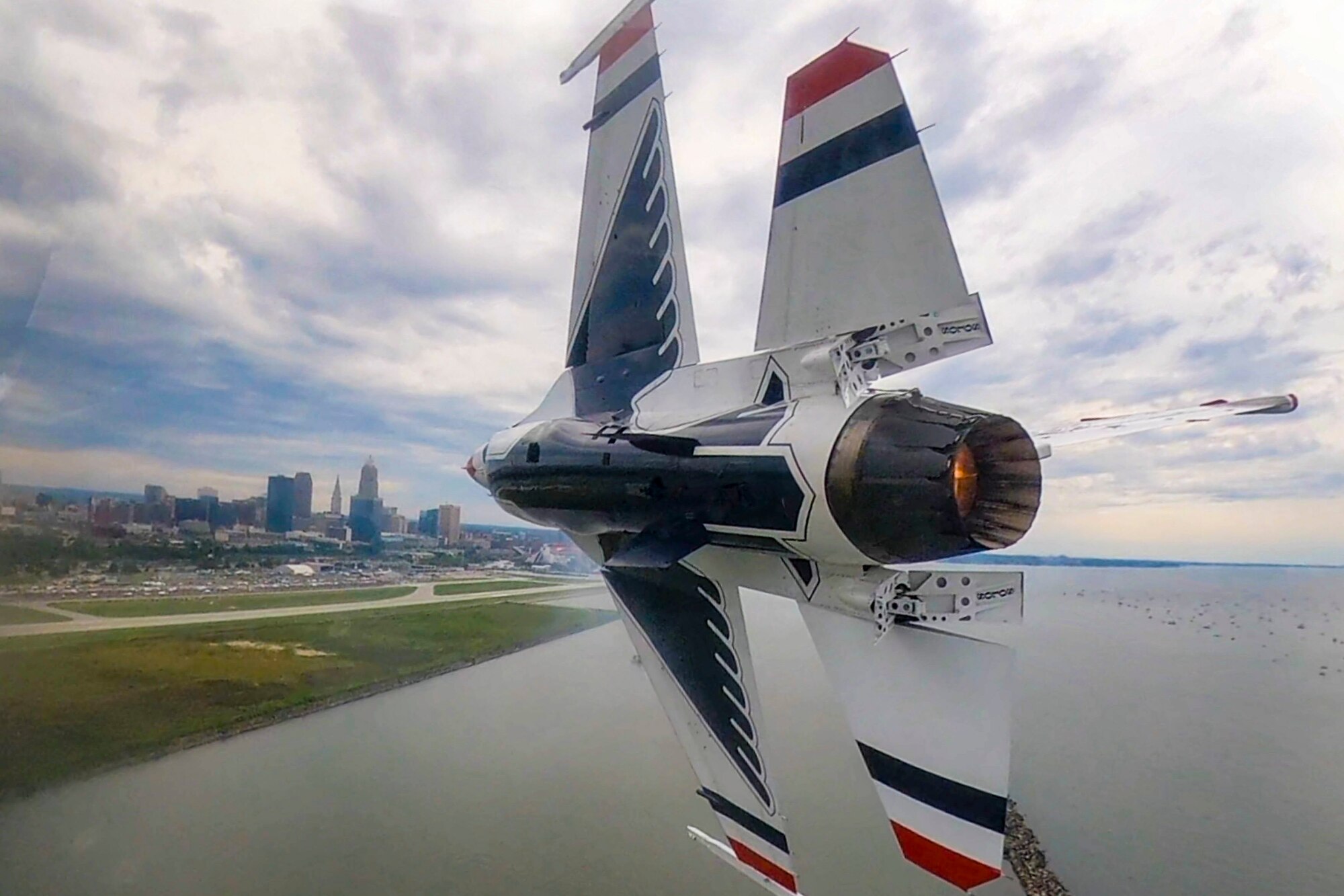 The Thunderbirds, the Air Force's flight demonstration squadron, perform during the Cleveland National Air Show