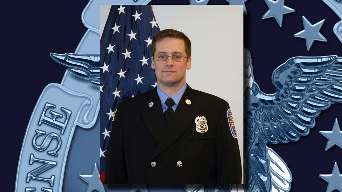 DLA Installation Management Susquehanna firefighter Wallace named Fire Service Instructor of the Year