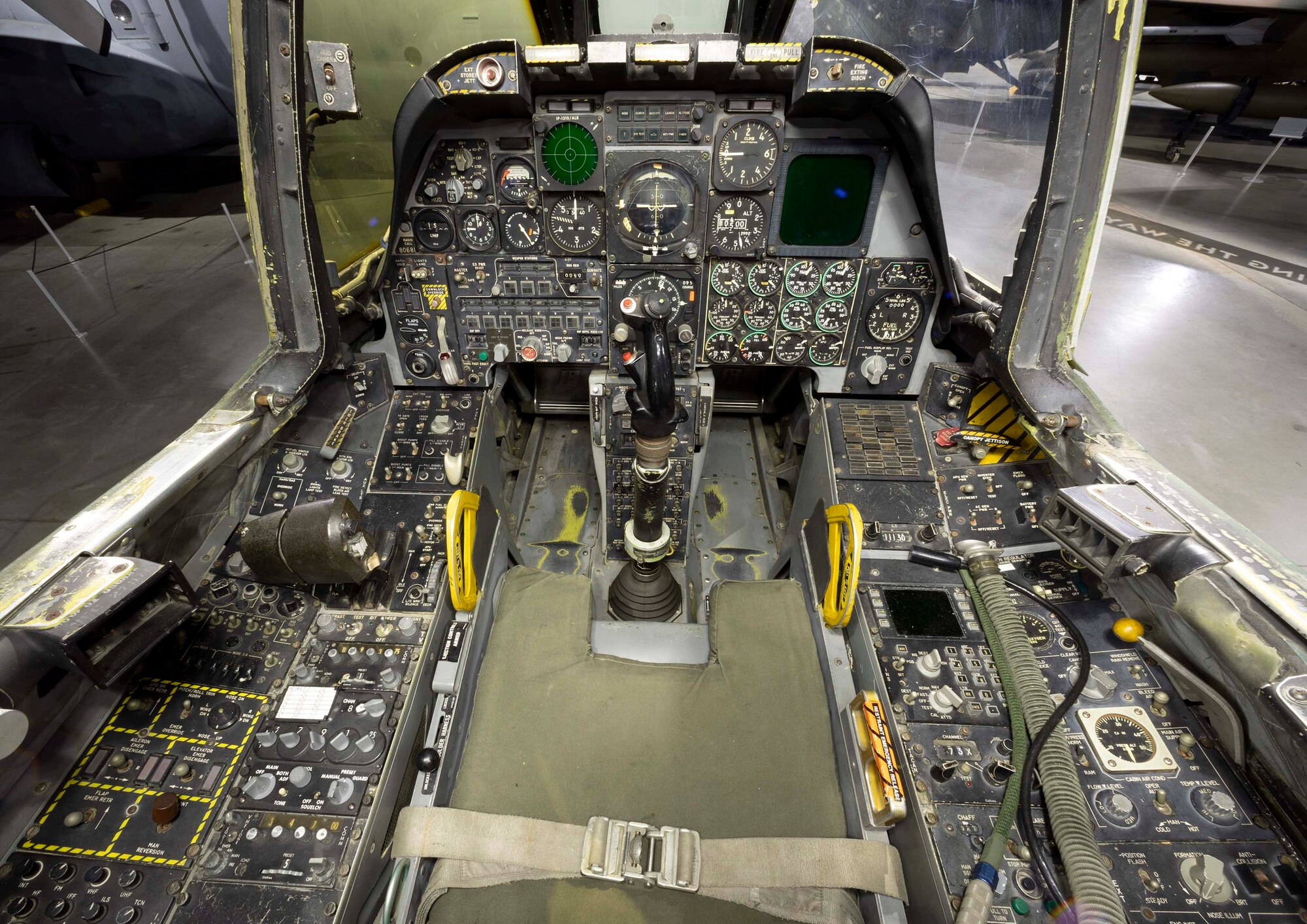 A 10A THUNDERBOLT II TO BE FEATURED DURING OPEN AIRCRAFT DAY JAN 15 AT 