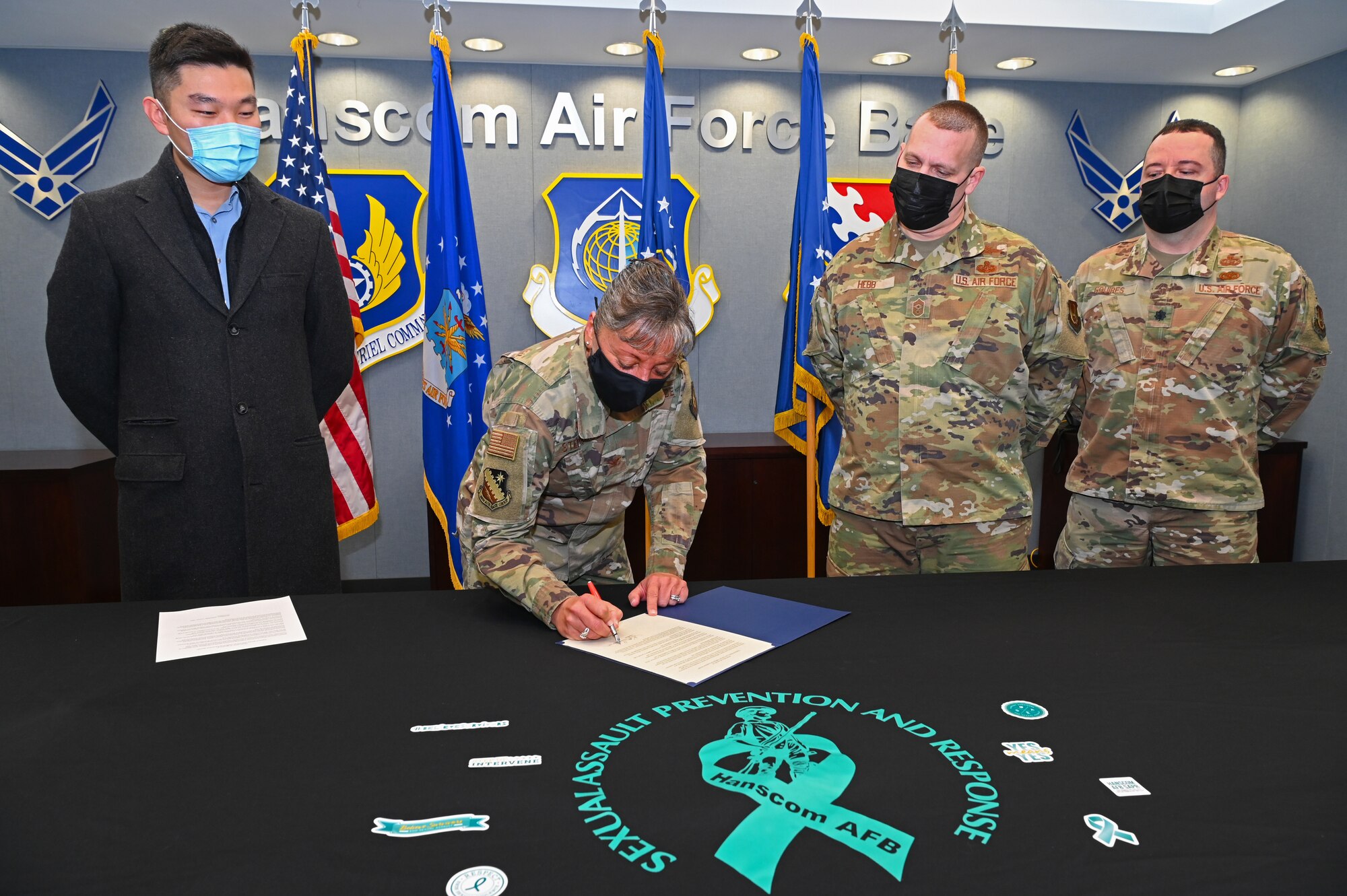 installation commander signs proclamation