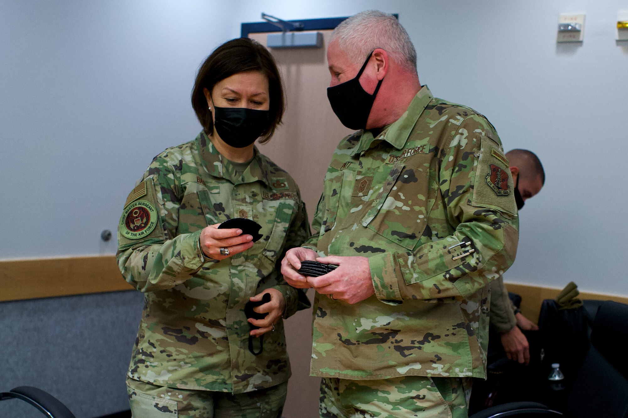 CMSAF Bass visits with Arctic Guardians of 176th Wing