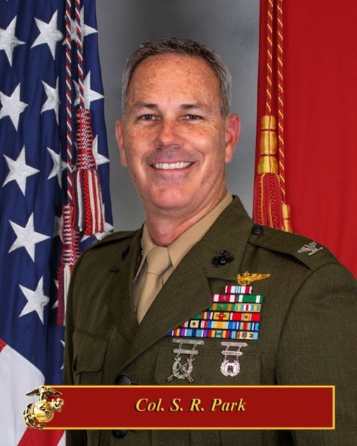 Director > U.S. Marine Corps Forces Reserve > Biography