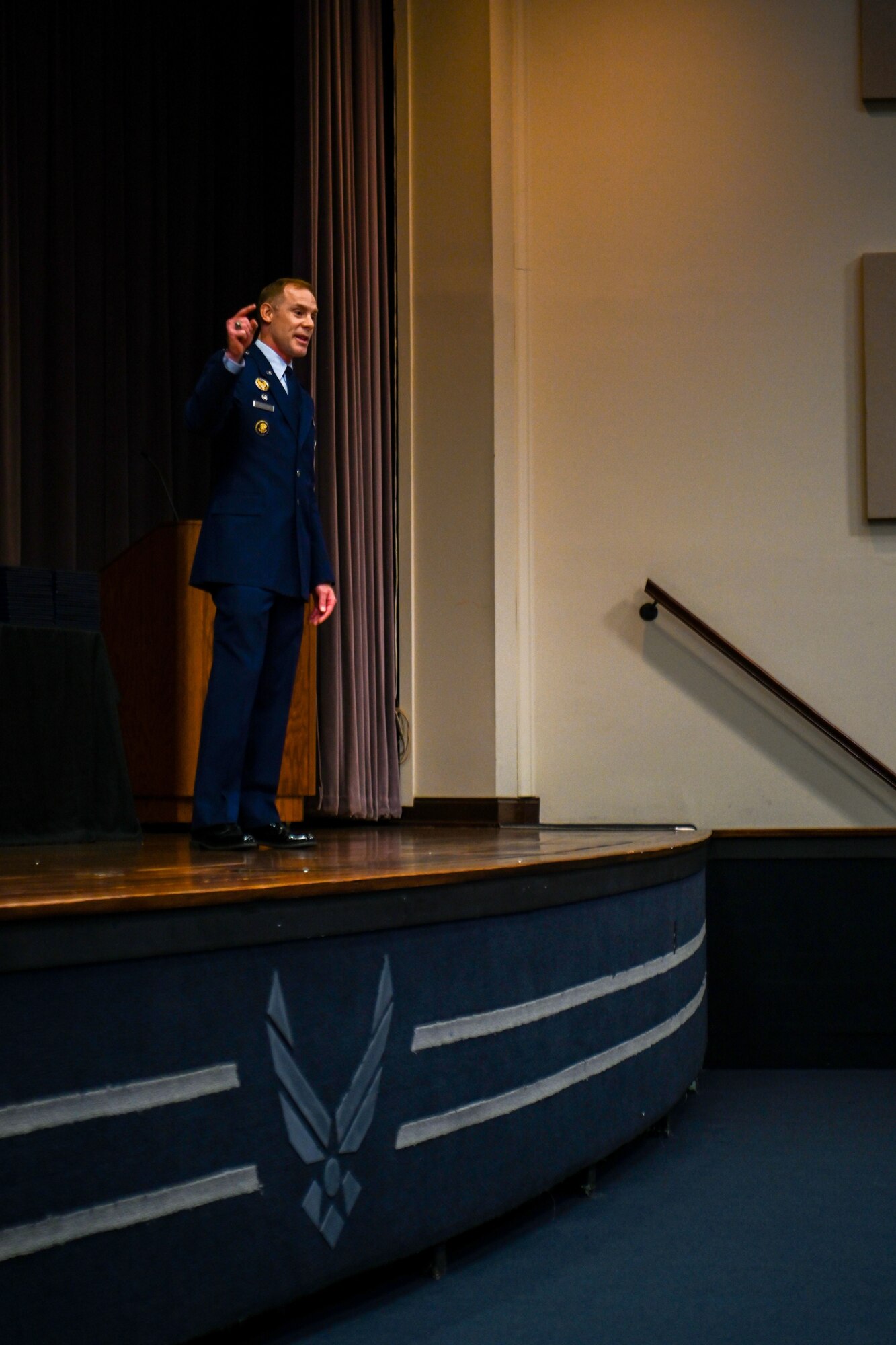 Col. Benjamin Jonsson, 6th Air Refueling Wing commander, speaks to Specialized Undergraduate Pilot Training Class 22-04 on Jan. 14, 2022, at Columbus Air Force Base, Miss. As the 6th ARW commander, he is responsible for the Wing's worldwide combat air refueling mission and provides installation support to Headquarters U.S. Central Command, Headquarters U.S. Special Operations Command and 31 other Joint mission partners. (U.S. Air Force photo by Senior Airman Davis Donaldson)