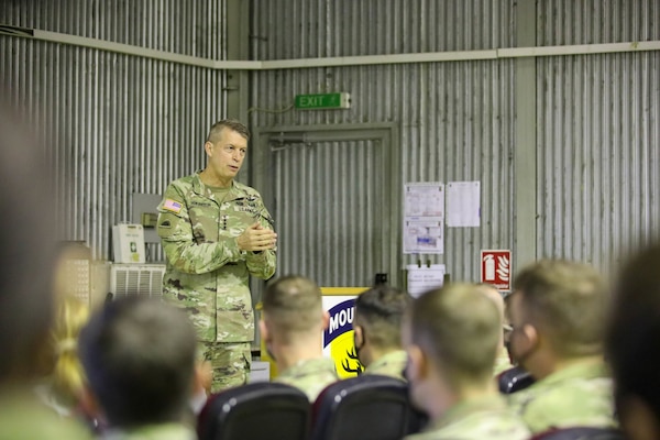 General speaks with troops.