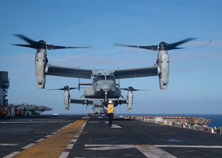 USS Essex (LHD 2) conducts flight operations in the Philippine Sea.