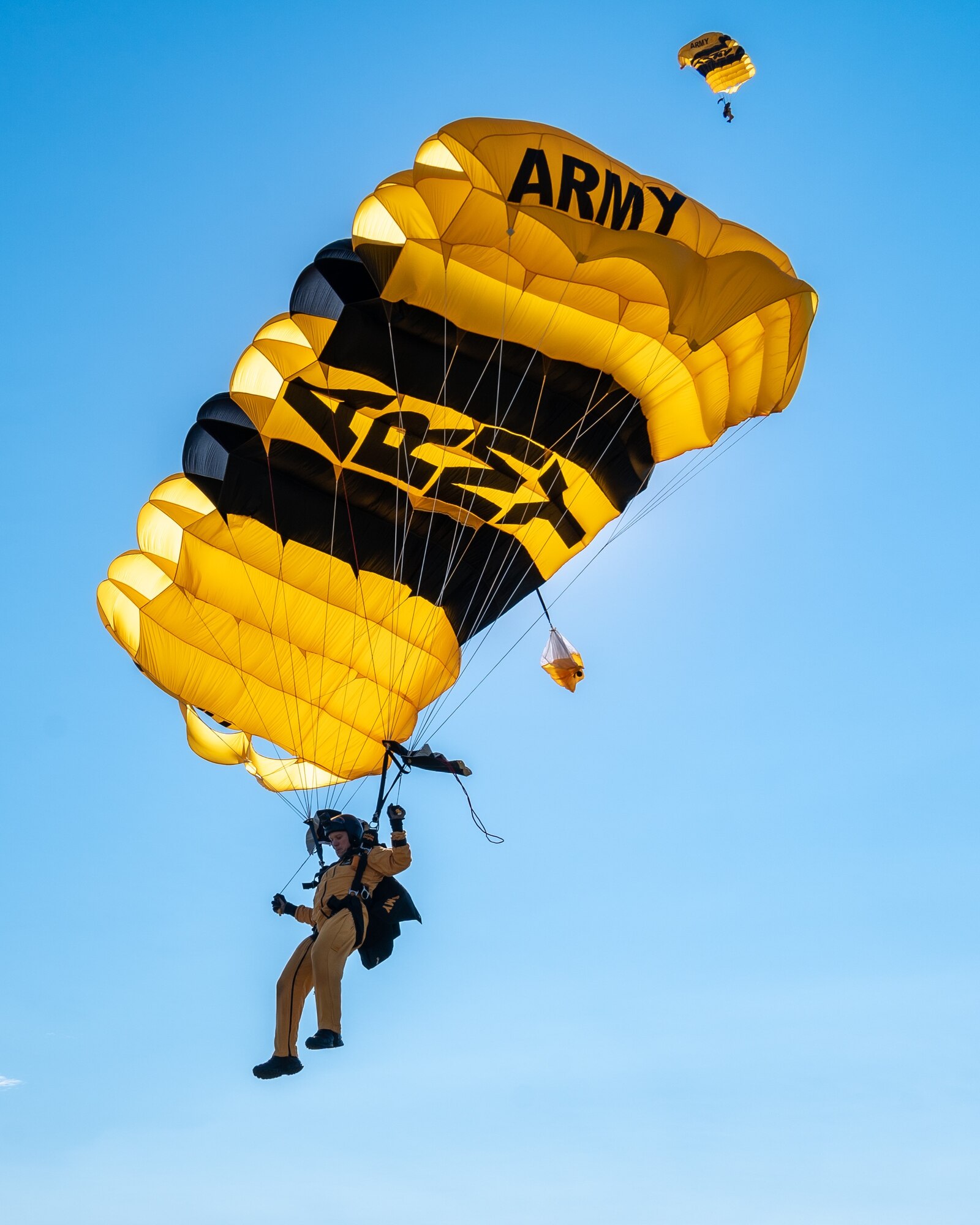 For the 13th straight year, the "Official Ambassadors of the Army," the Golden Knights has returned to Homestead ARB, their official winter training site, to hone their skills in preparation for the 2022 air show and competition circuit. (U.S. Air Force photo by Tech. Sgt. Leo Castellano)