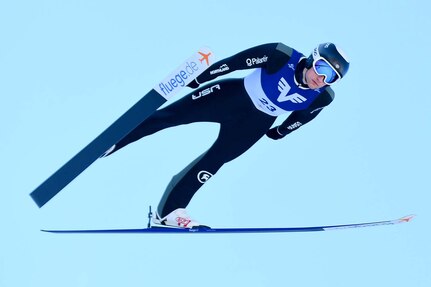 Ski jumper