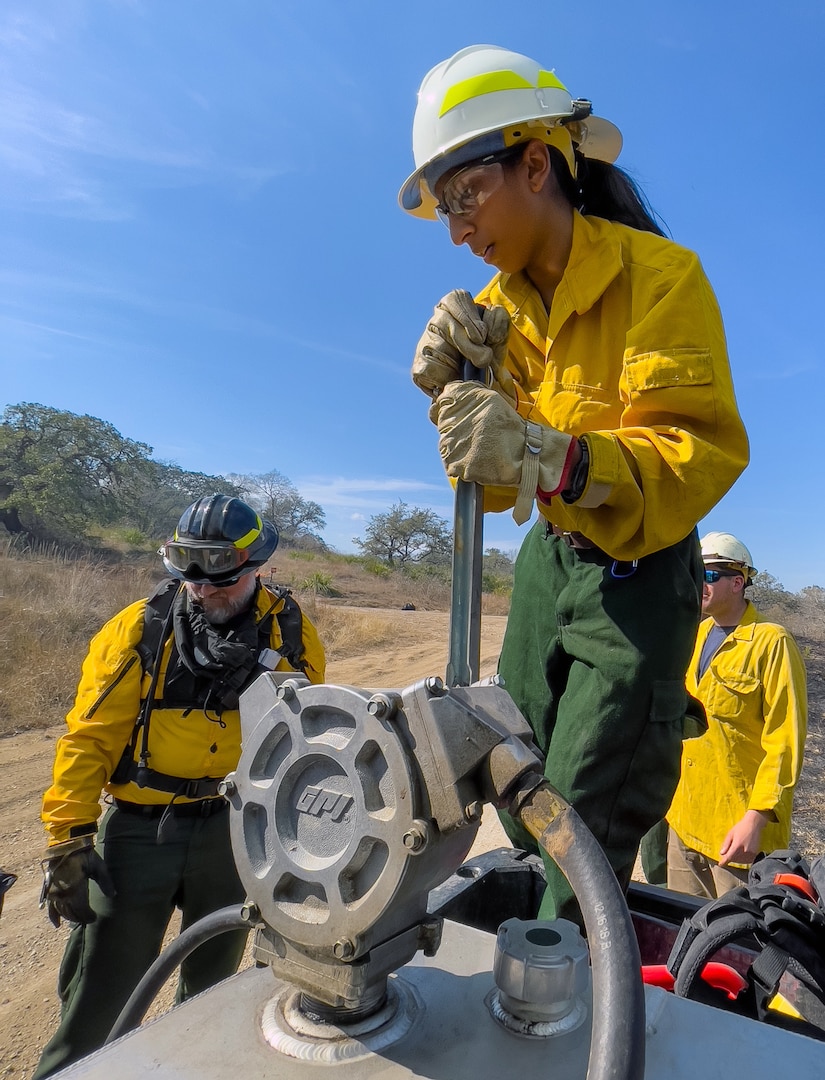 Nesa Yoko Rampernas, Air Force Wildland Fire Branch firefighter