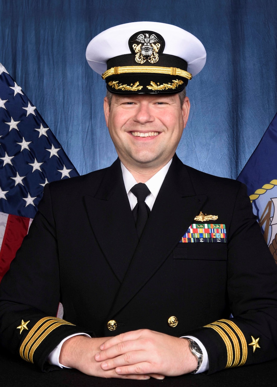 Commander Dirk Sonnenberg