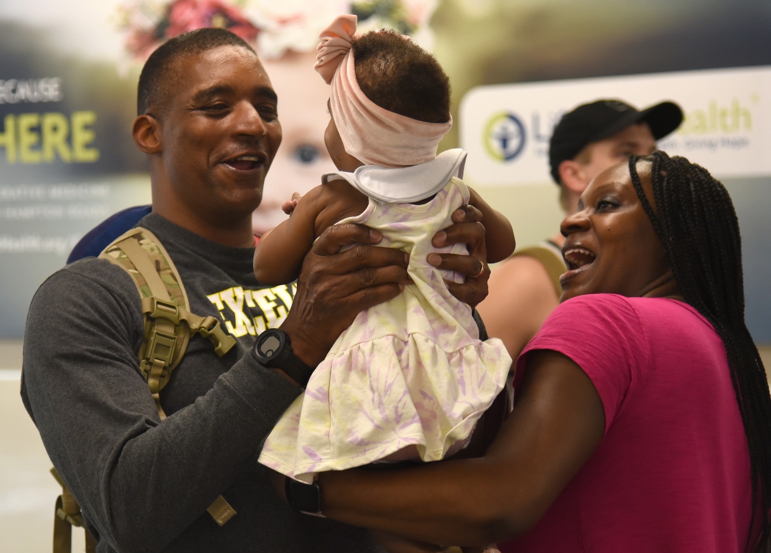 The first groups of the Virginia National Guard’s Virginia Beach-based 329th Regional Support Group Headquarters return to Norfolk, Virginia, June 17, 2022, and reunite with loved ones, after supporting Operation Inherent Resolve at multiple locations Oct. 7, 2021, to June 6, 2022. The 329th’s mission was to provide mission command and base life support to Al Asad Air Base, Erbil Air Base and Baghdad Diplomatic Support Center in Iraq and Camp Arifjan, Kuwait.