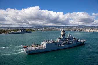 HMAS Warramunga (FFH 152) arrives at Pearl Harbor for exercise Rim of the Pacific (RIMPAC) 2022.