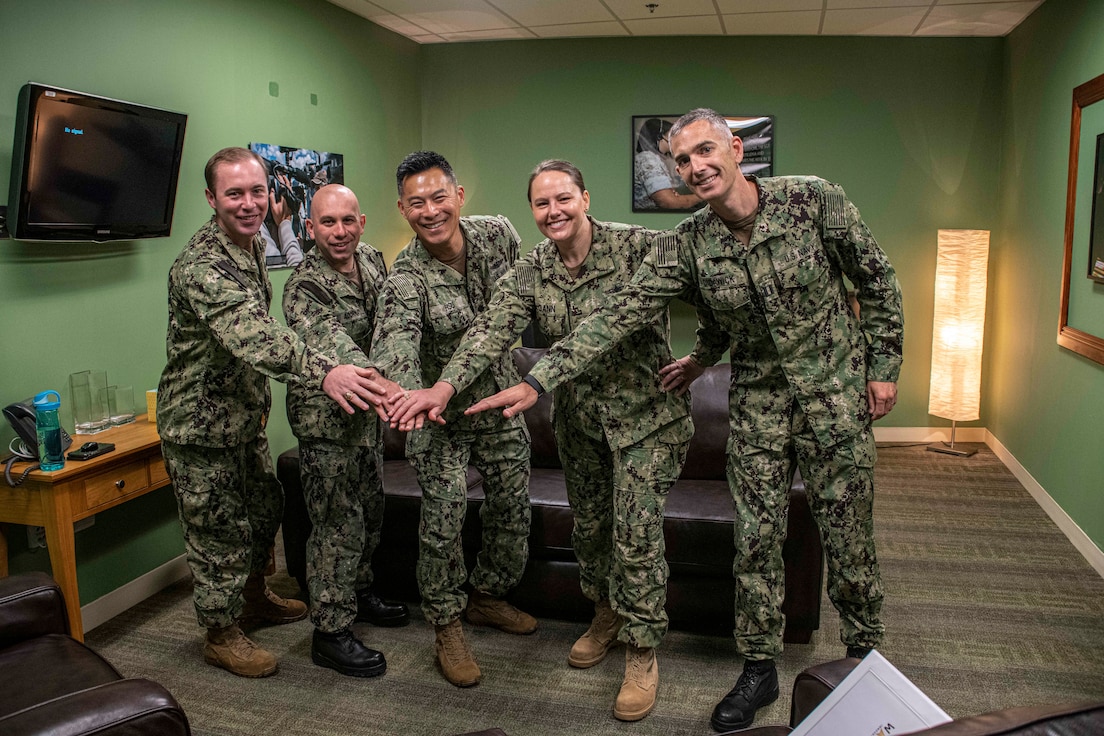 Chief of Navy Reserve Hosts i3 Waypoints Final Panel