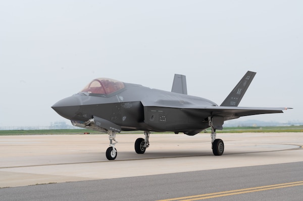 On July 5, United States Air Force F-35 aircraft from Eielson Air Force Base, Alaska arrive in the Republic of Korea to conduct flight operations alongside their ROK Air Force counterparts. Photo by U.S. Air Force.