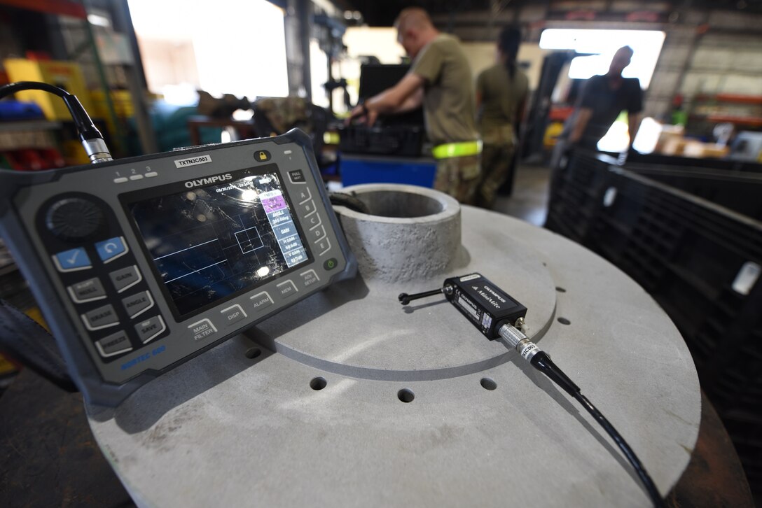 Non-destructive testing scanner