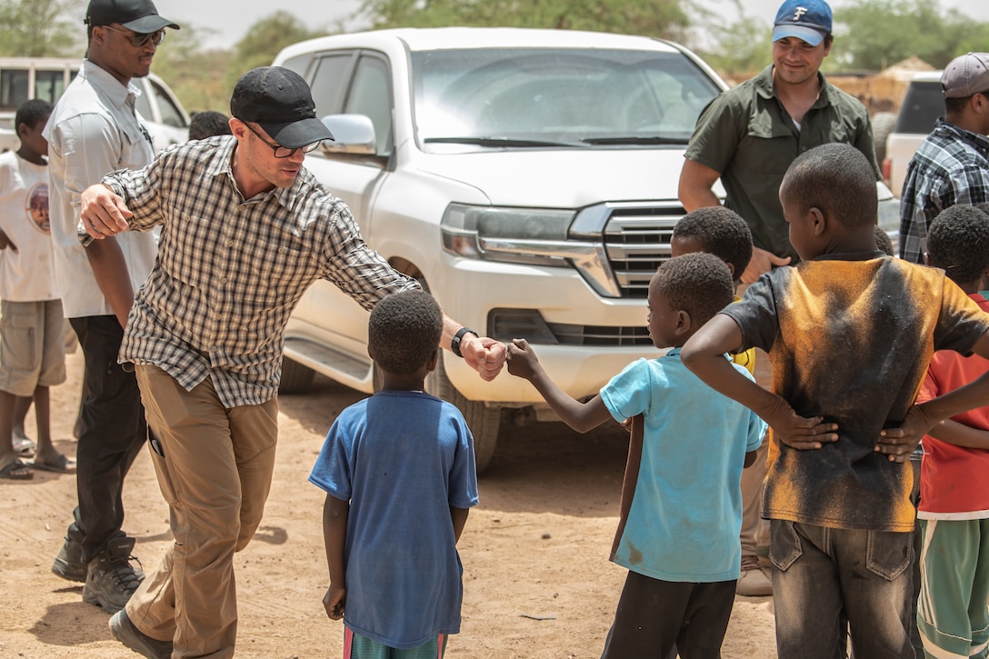 Civil affairs team continues enduring partnership in Azel Kheloway, Niger