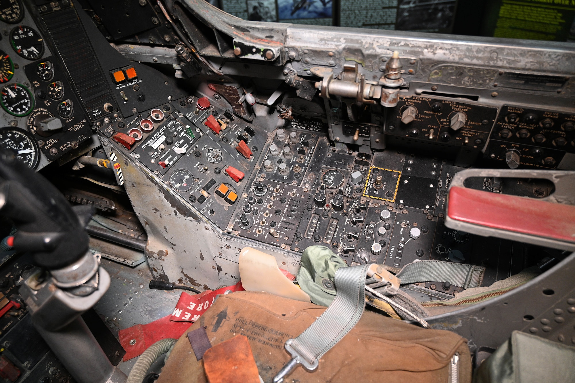 Republic F-105D Thunderchief cockpit view