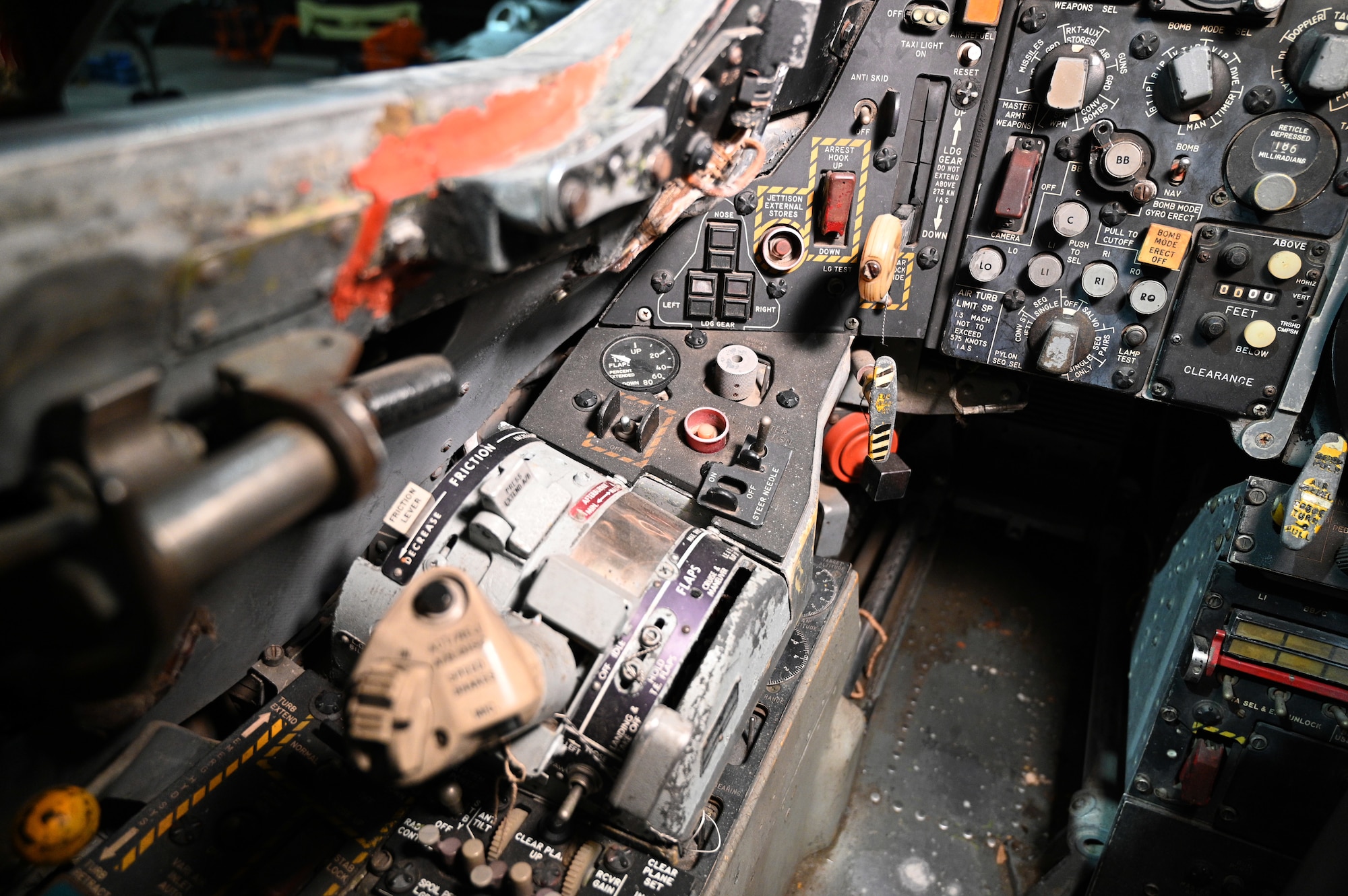 Republic F-105D Thunderchief cockpit view