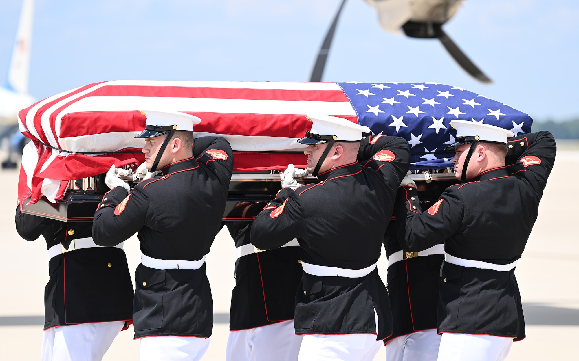 The late Hershel “Woody” Williams, the last surviving Medal of Honor recipient from World War II, arrives in a flag-covered casket at Joint Base Andrews, Md., July 13, 2022.