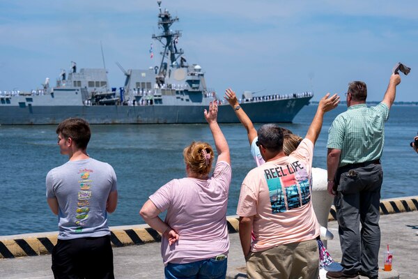 USS Nitze (DDG 94) deploys from Naval Station Norfolk.