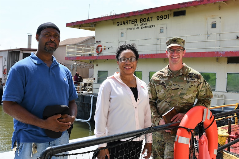 Mat Sinking Unit Chief Maurice Gilmore, Deputy District Engineer Pat Hemphill, and Vicksburg District Commander Col. Chris Klein