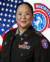 5th Medical Recruiting Battalion Commander
Lt. Col. Victoria Somnuk