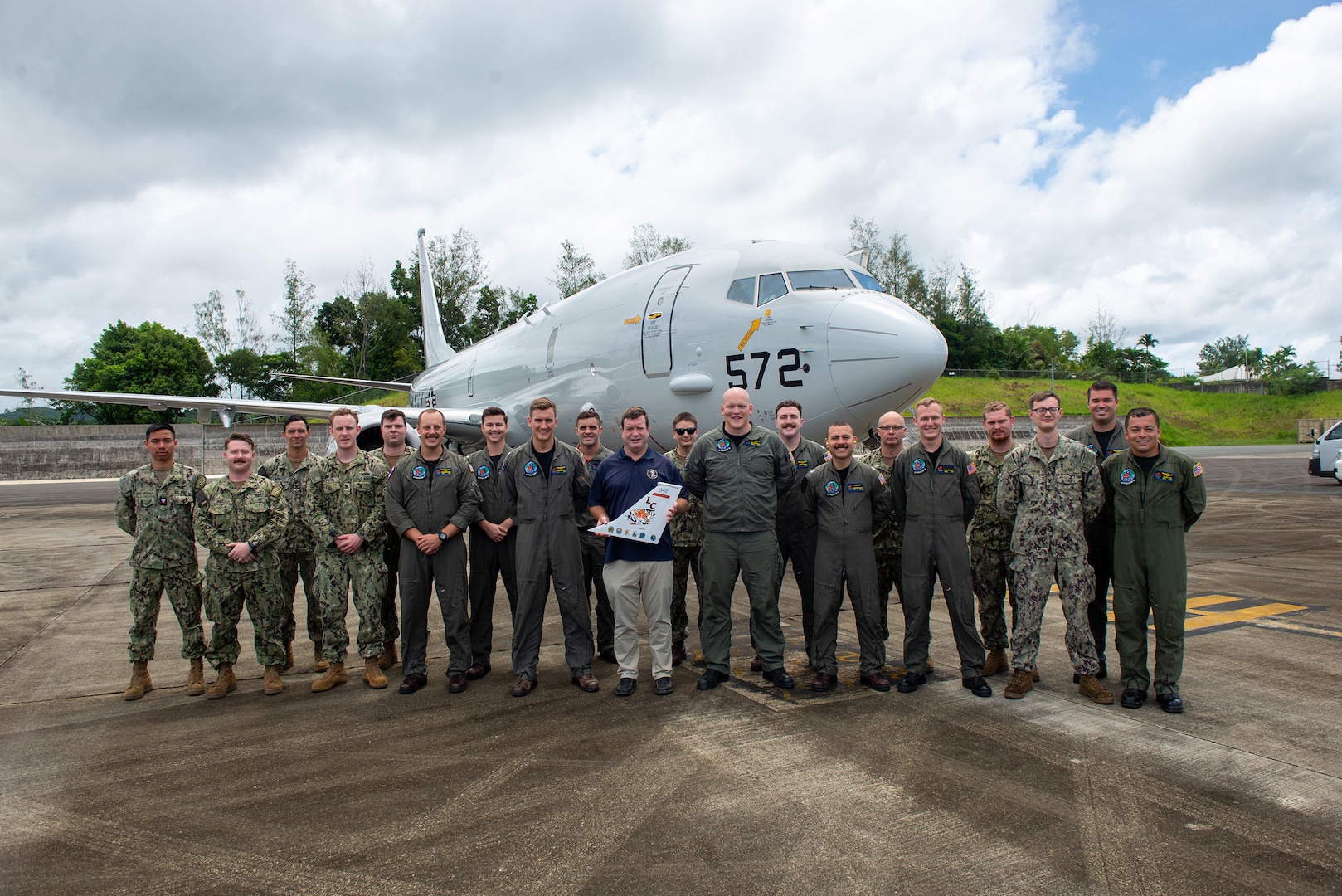 VP-8 Hosts U.S. Ambassador to Palau
