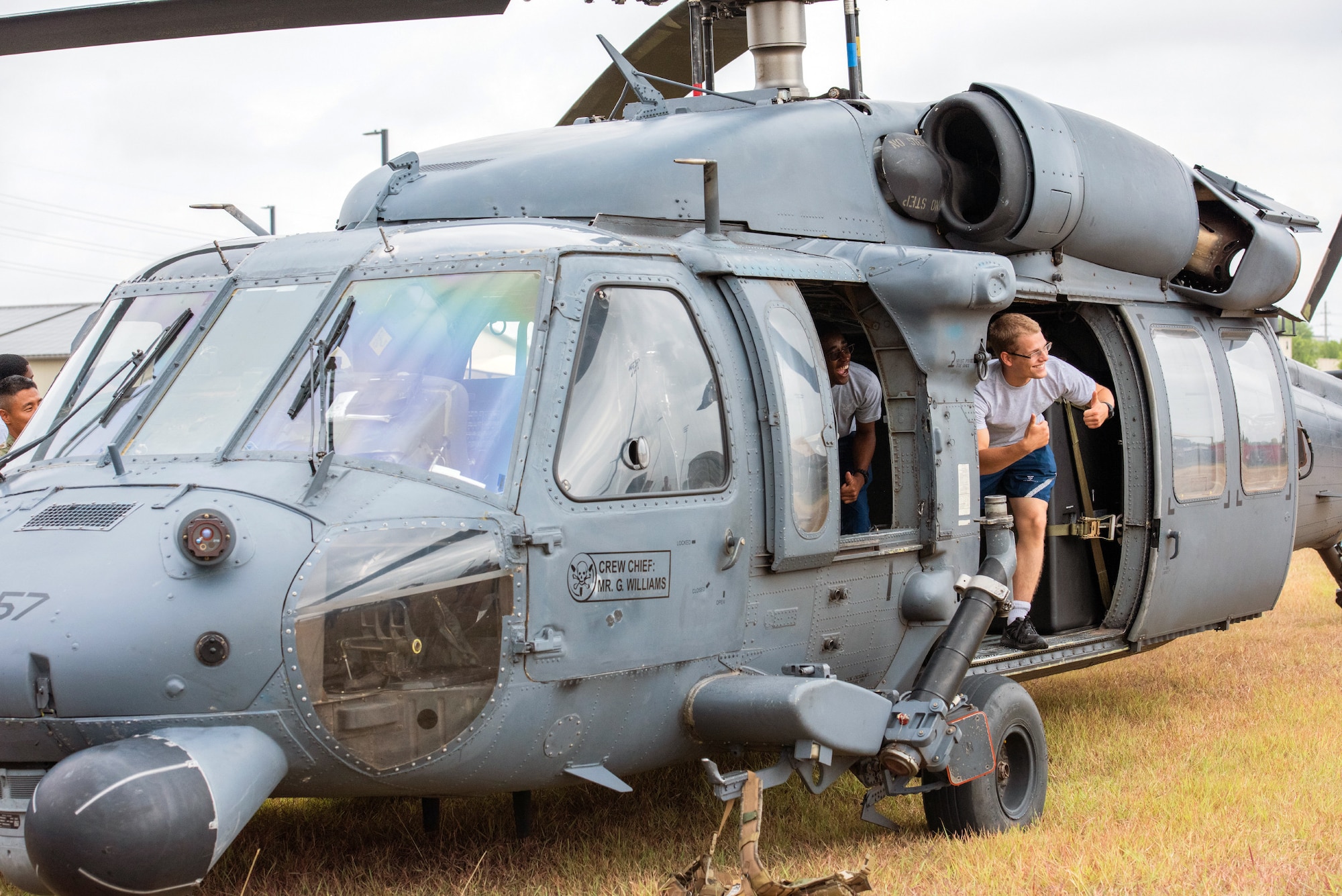 HH-60 Pave Hawk aircrew visits 37th Training Group students