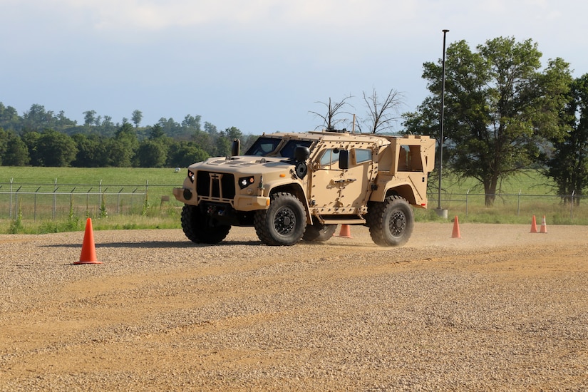 USACAPOC(A) Soldiers train with JLTV