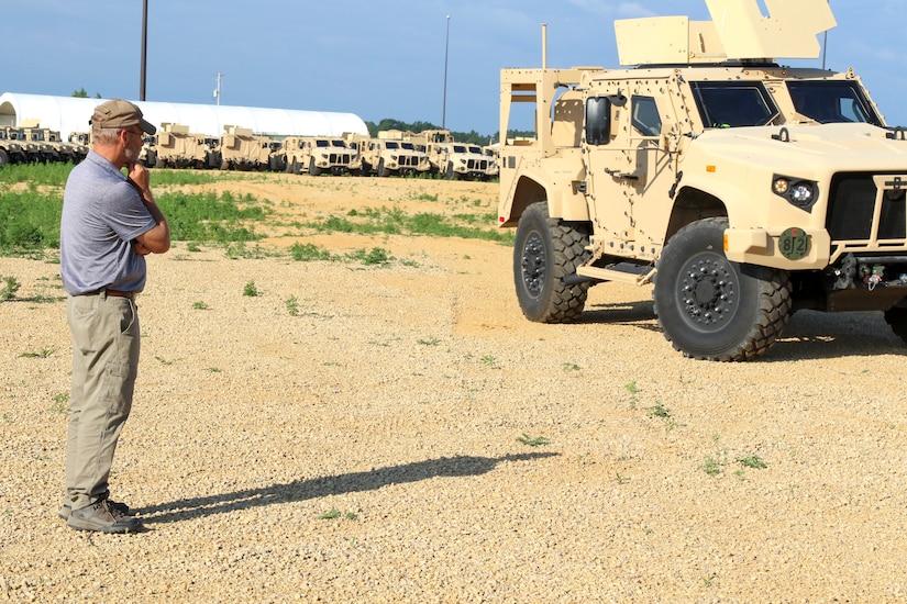 USACAPOC(A) Soldiers train with JLTV